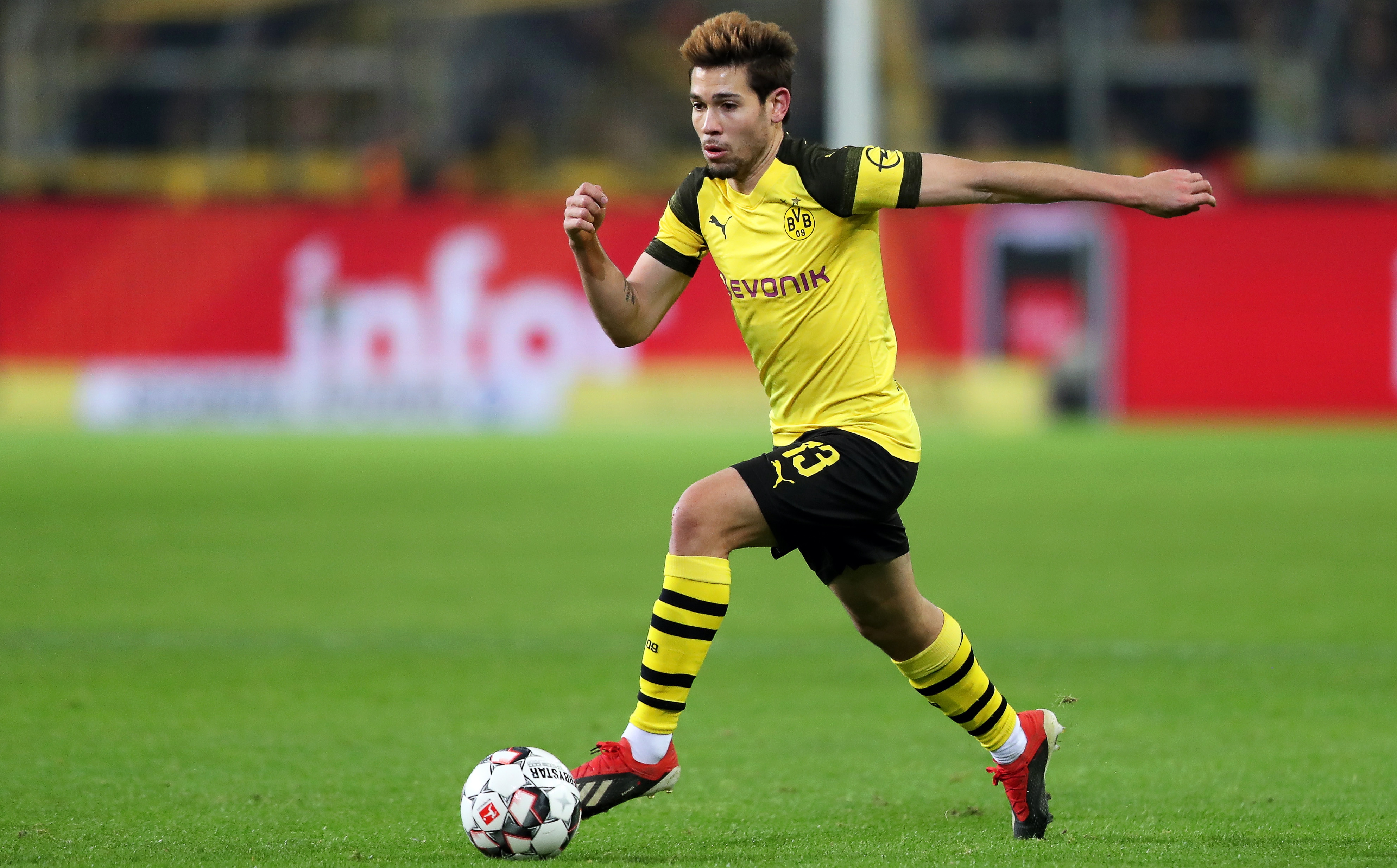 赛受伤退赛 赛受伤退赛