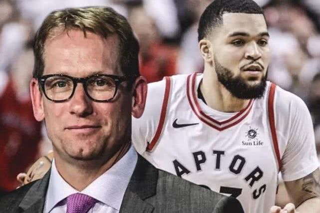 他在关键时 他在关键时