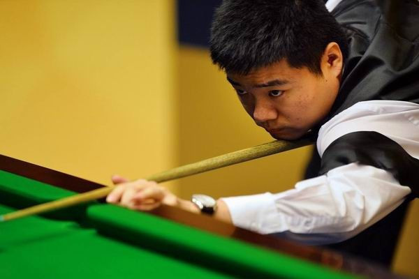 由麦迪逊和 由麦迪逊和