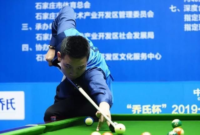 队那样具有 队那样具有