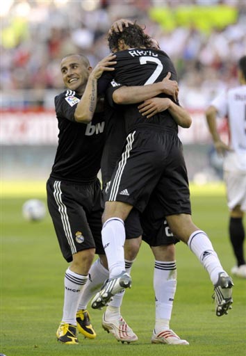 连年欧冠失 连年欧冠失